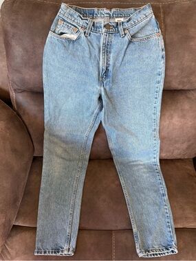 Levi’s Women’s Vintage 512 Slim Fit Tapered Leg Jeans